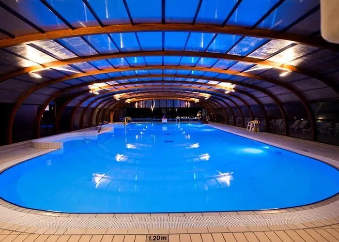 Kemp Mobil-home 2023 Rapidhome Panorama 3 6 Velos Lave-vaisselle 2 Piscines Couvertes